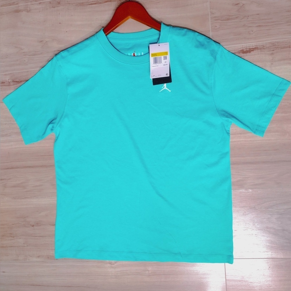 Jordan Men's green T-Shirt size S brand new w tags